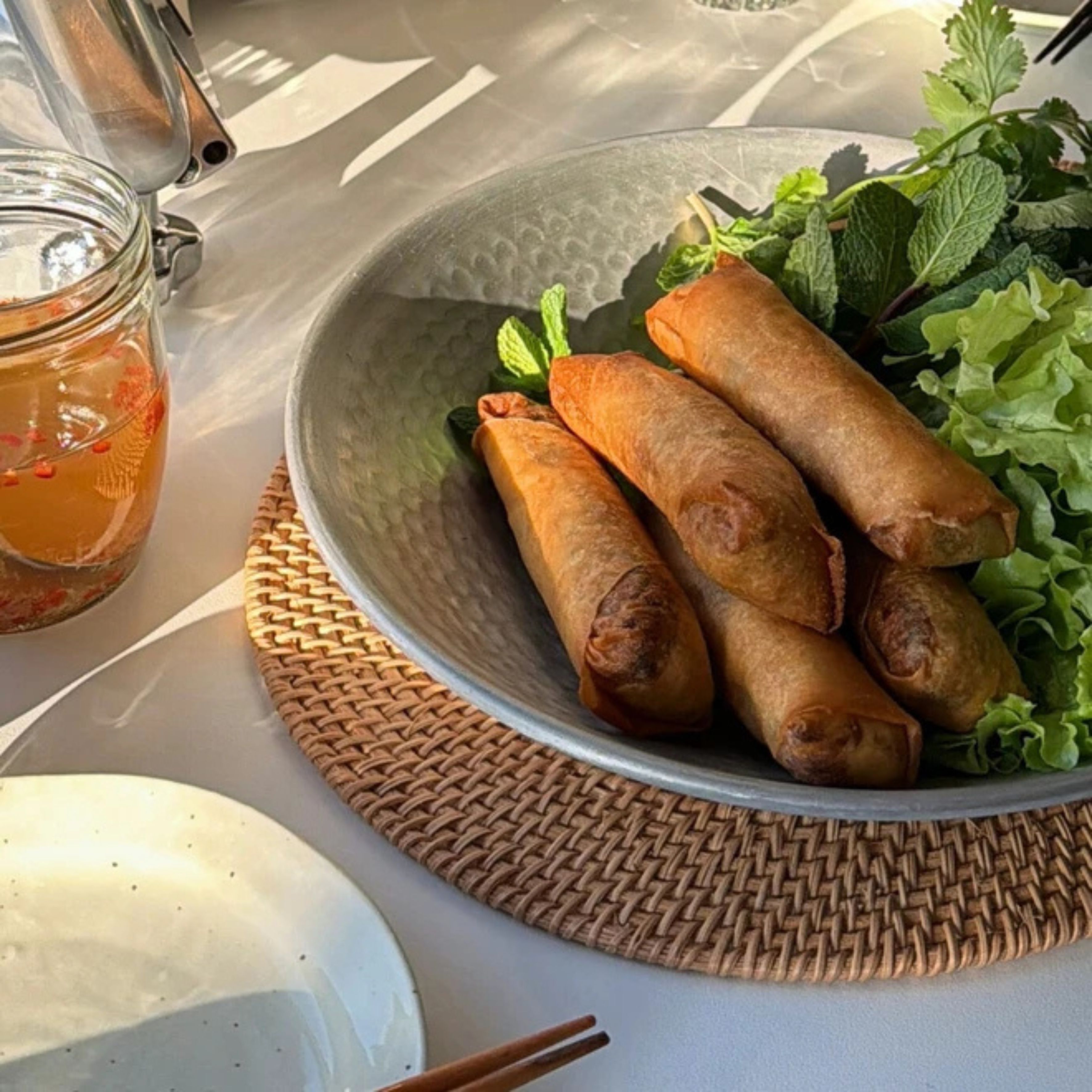 Rețetă de rulouri de primăvară: un clasic crocant cu arome proaspete