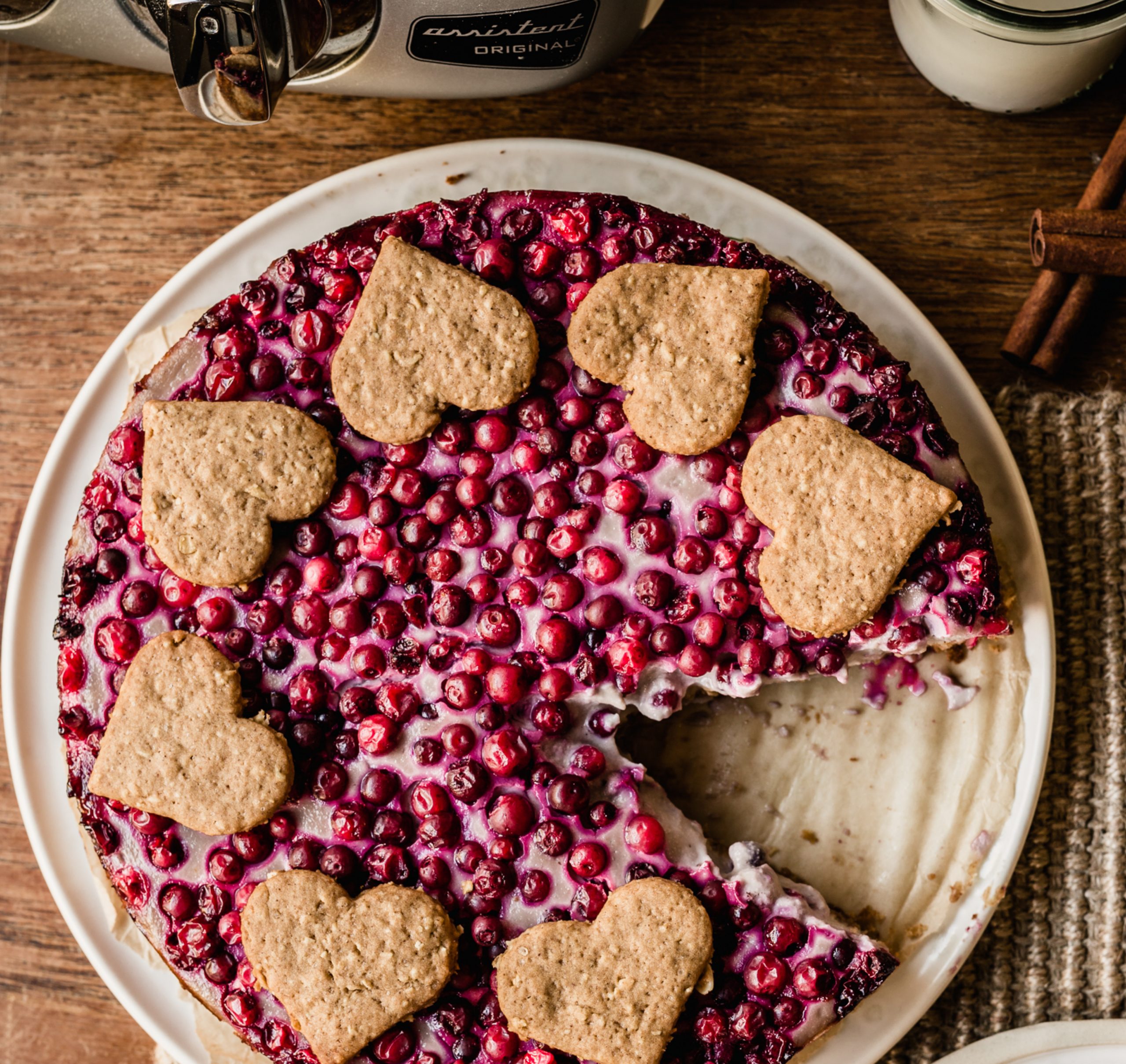 Cheesecake vegan de Craciun cu merisoare